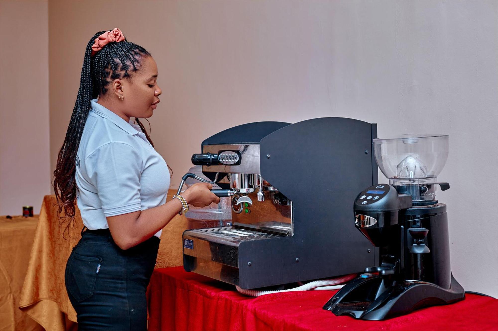 Luwa Evergreen Hotel Mtwara Luaran gambar